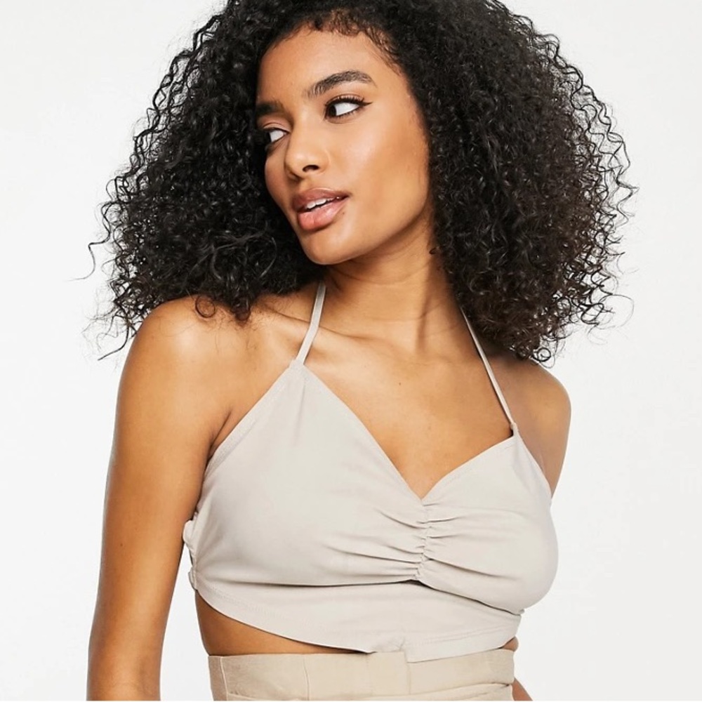🌟5 for $25🌟 NWOT Topshop bengaline halter crop top in stone